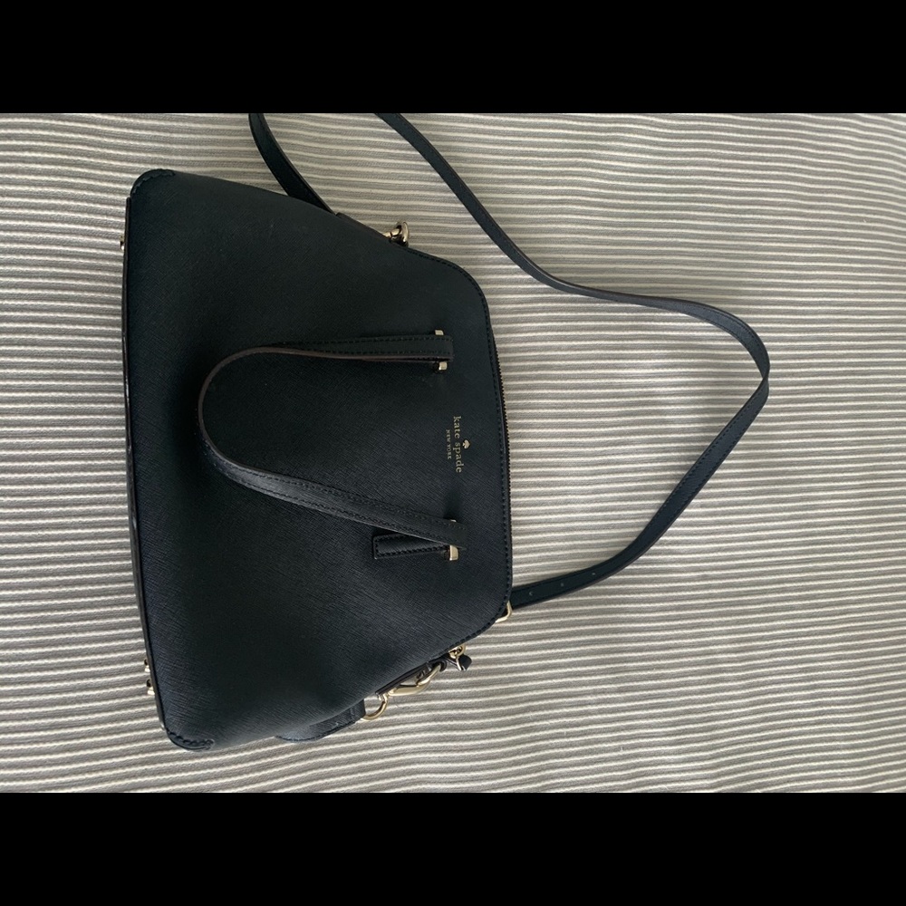 Black Kate spade purse